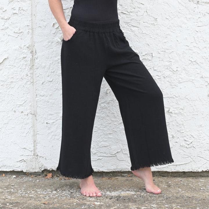 Wide Leg Frayed Hem Pants